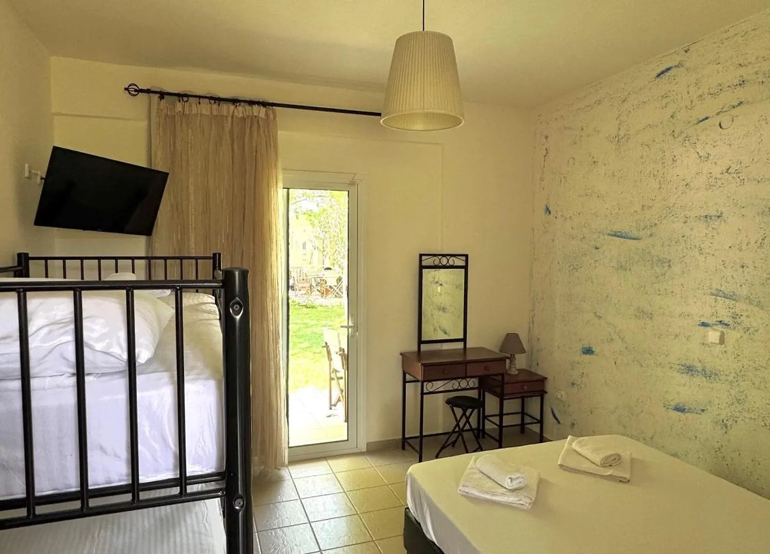 Dafnes Rooms Φούρκα Πανσιόν