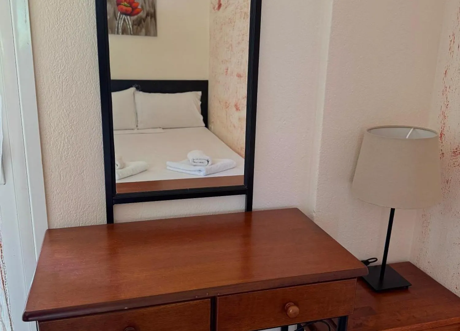 Πανσιόν Dafnes Rooms Φούρκα
