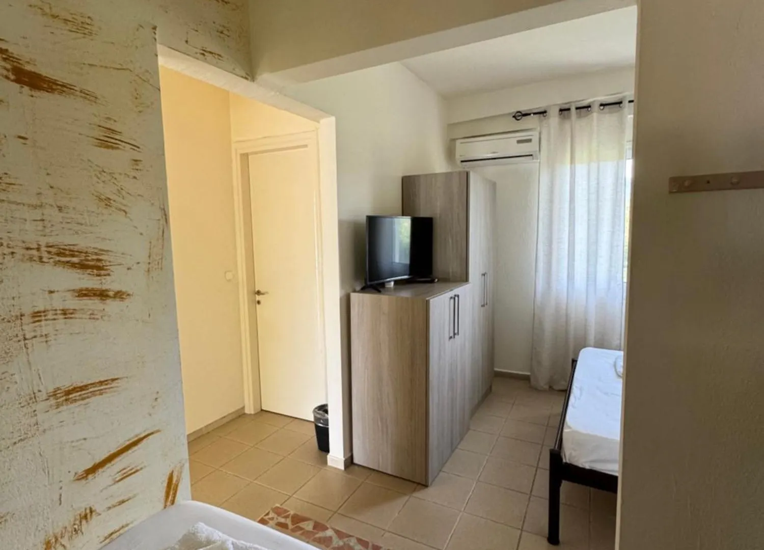 Πανσιόν Dafnes Rooms Φούρκα