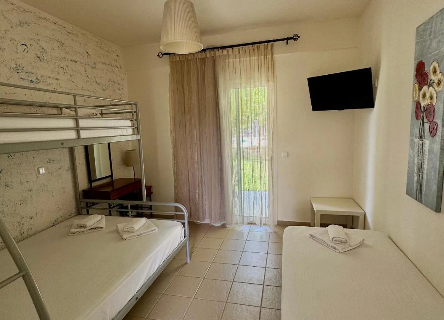 Dafnes Rooms Fourka Greece